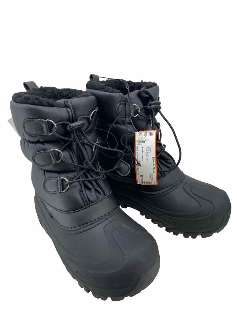 Members mark Kids Size 4 NEW Boots