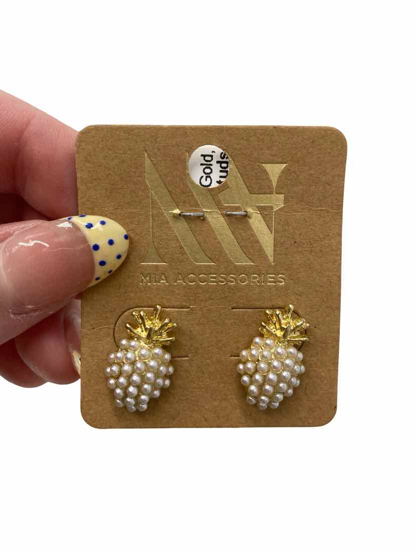 Mia Accessories NEW Earrings