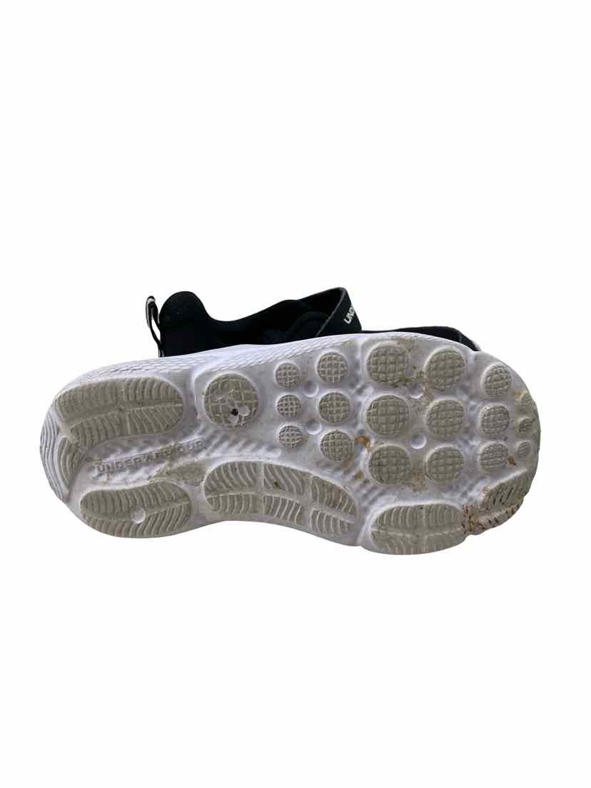 Under Armour Kids Size 9 Shoes