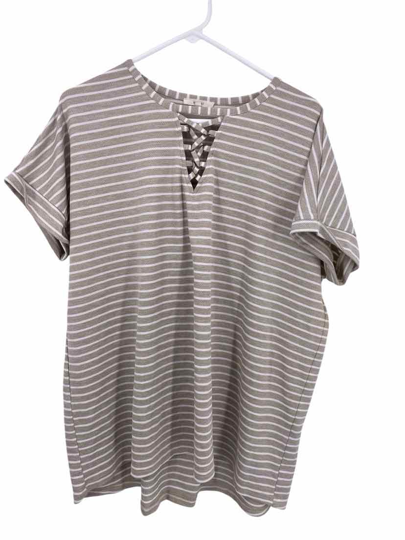 Easel Ladies Size S Shirt