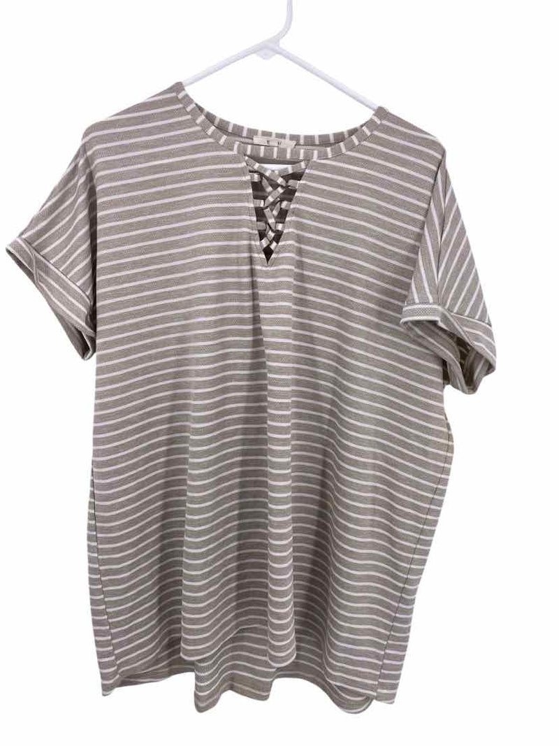 Easel Ladies Size S Shirt