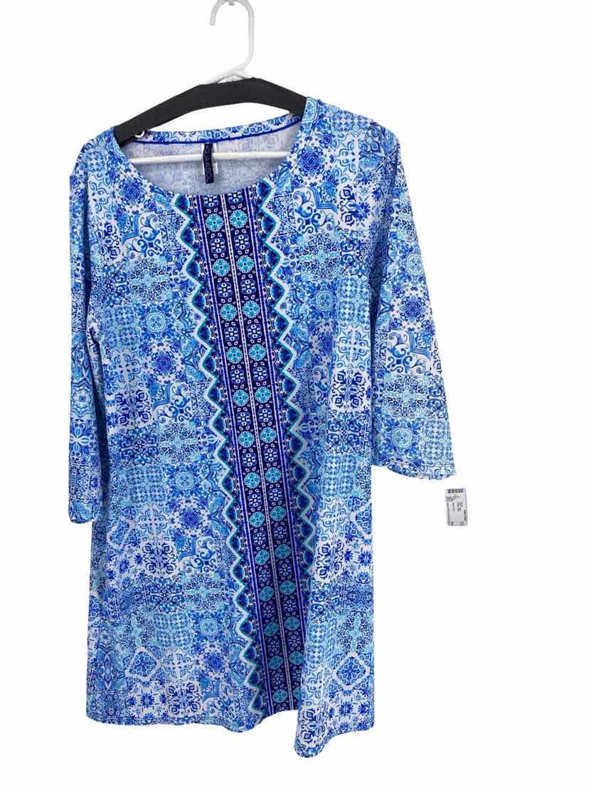 Aqua et Sol Ladies Size Large Dress