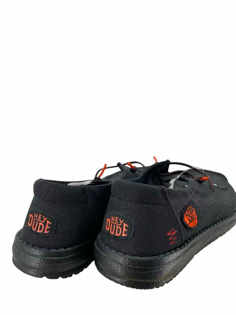 Hey Dude Ladies Size 9 Shoes