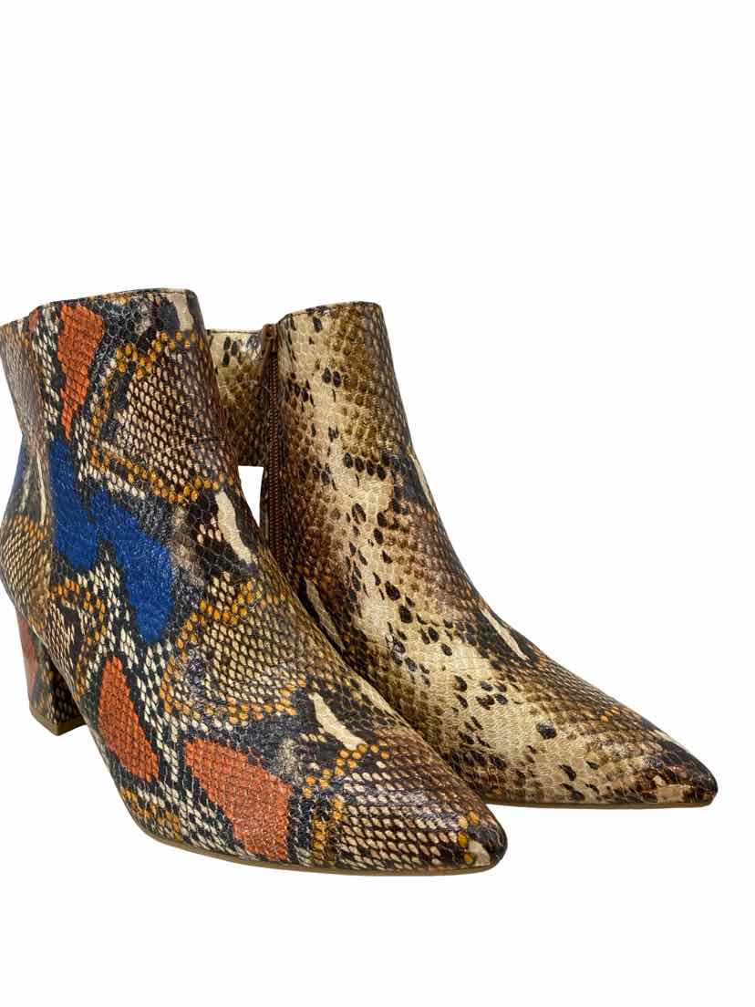 bamboo Ladies Size 8.5 Like New Boots