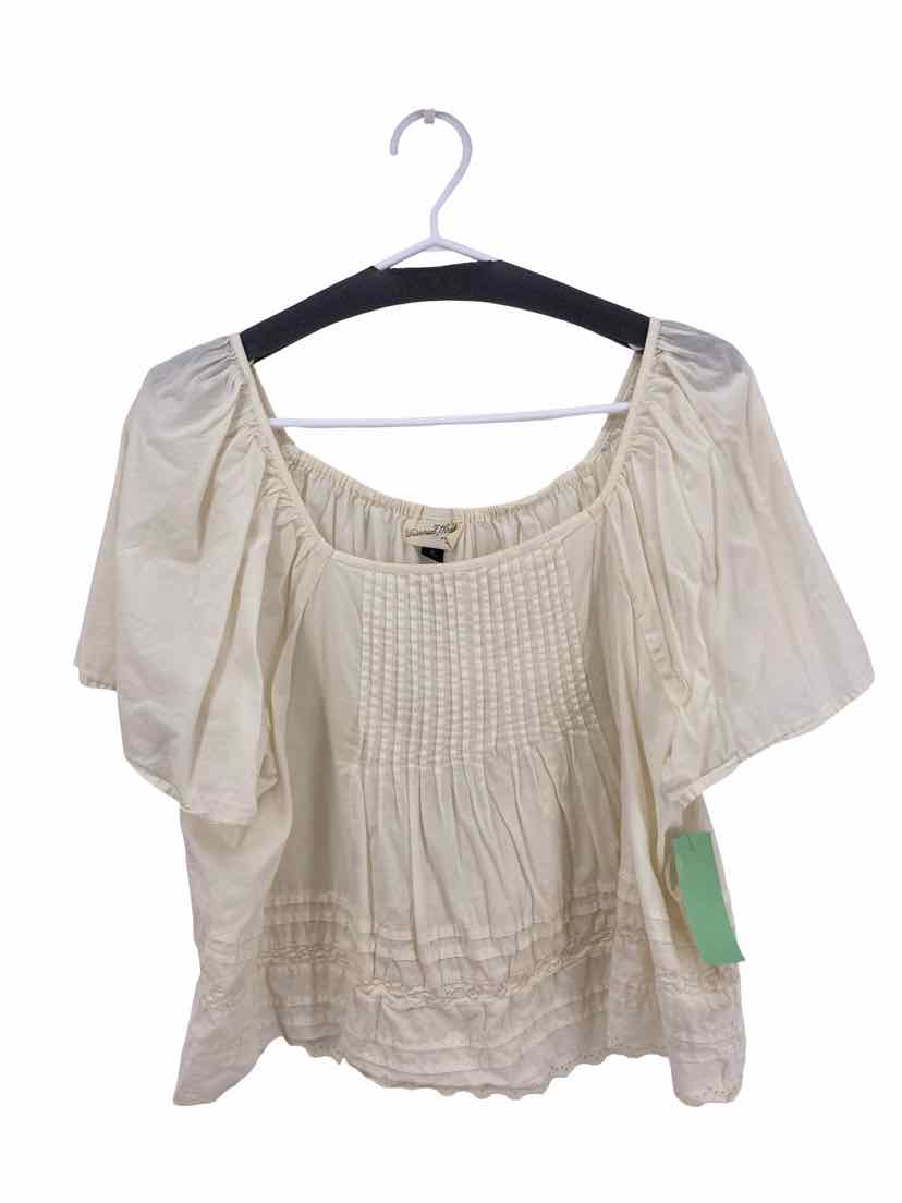 Universal Thread Ladies Size M Shirt