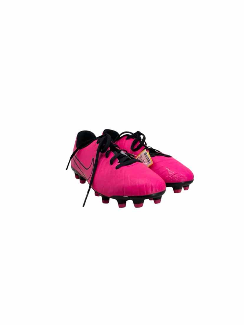 Nike Kids Size 4 Cleats