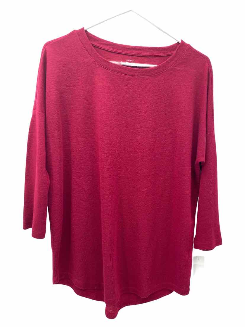 Loft Ladies Size Small Shirt