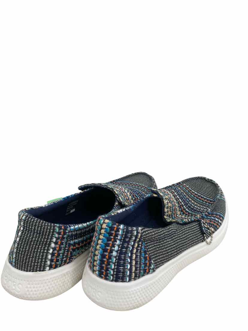 Bobs Ladies Size 8.5 Shoes