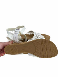 Baretraps Ladies Size 11 NWOT Shoes