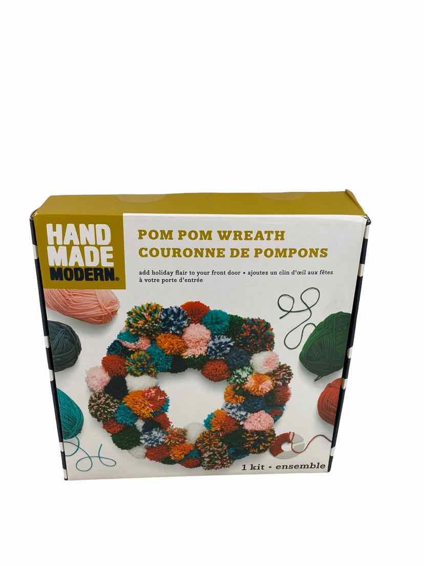 Handmade Modern Pom Pom Wreath Arts and Crafts