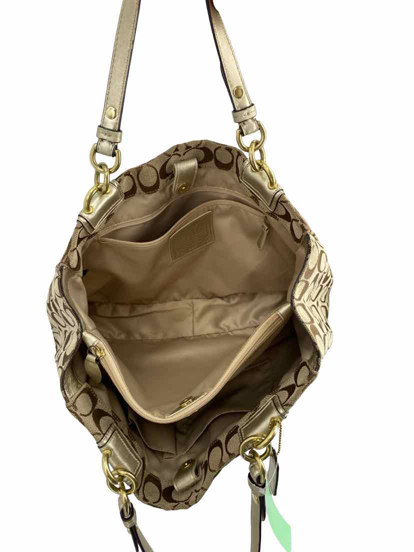 Coach Ladies 9/10 Purse