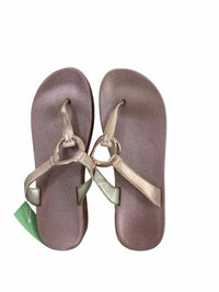 Kipdd Ladies Size 9 Sandals
