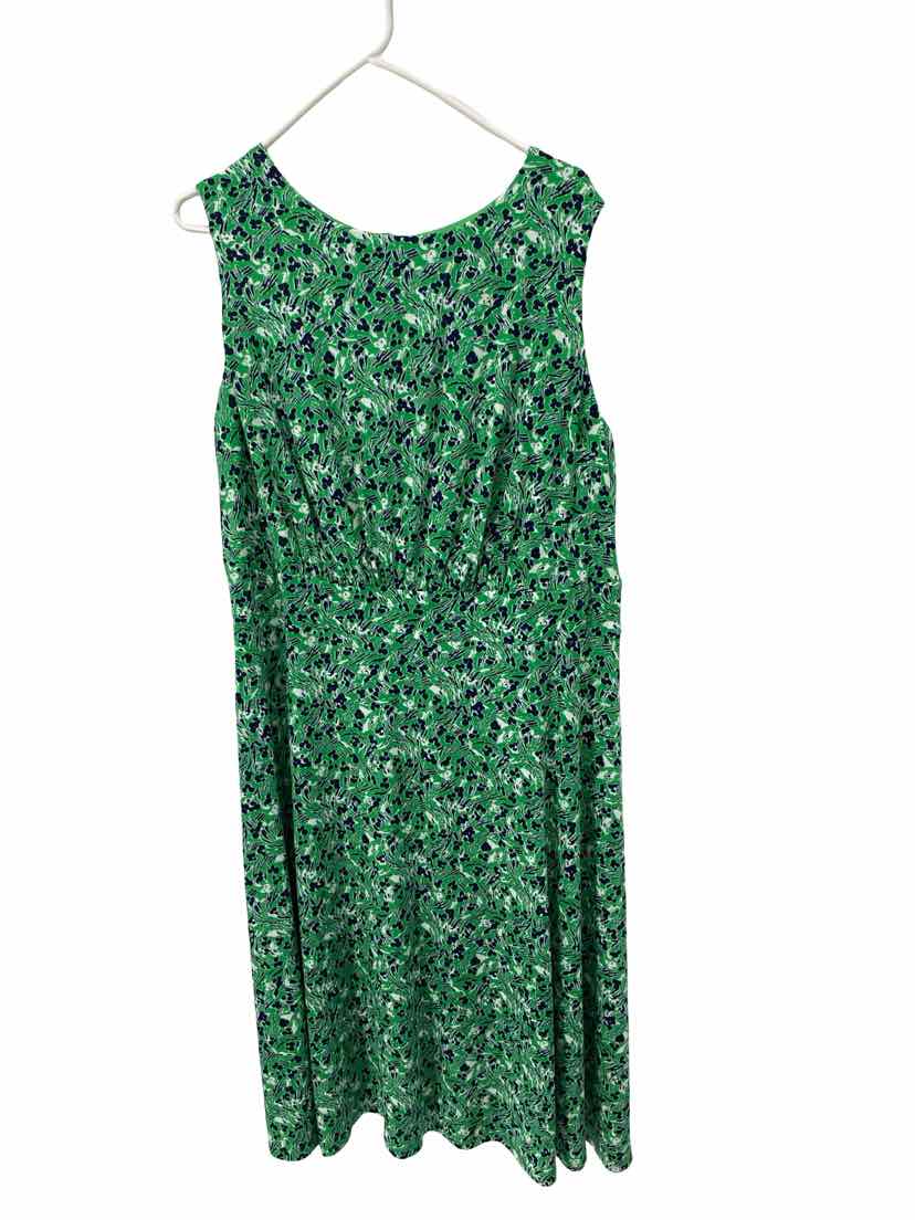 North Style Ladies Size 18 Dress
