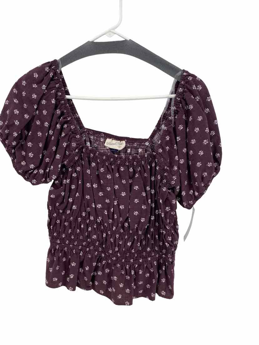 Universal Thread Ladies Size L Shirt