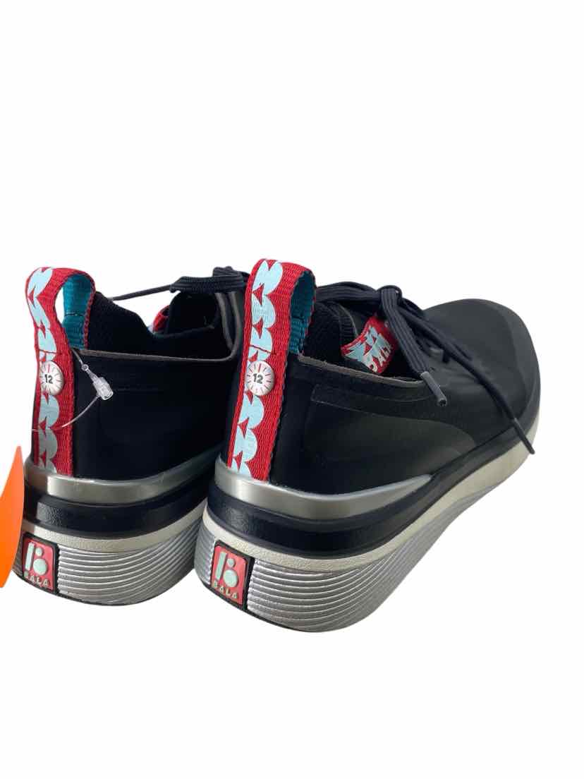 Bala Ladies Size 8 Shoes