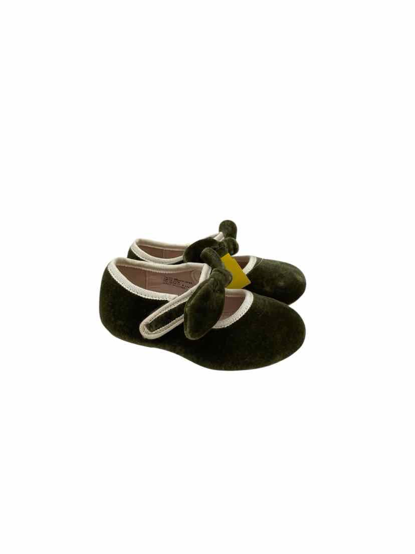 Kiderence Kids Size 7 Like New Shoes