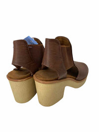 Pierre Dumas Ladies Size 7.5 Shoes