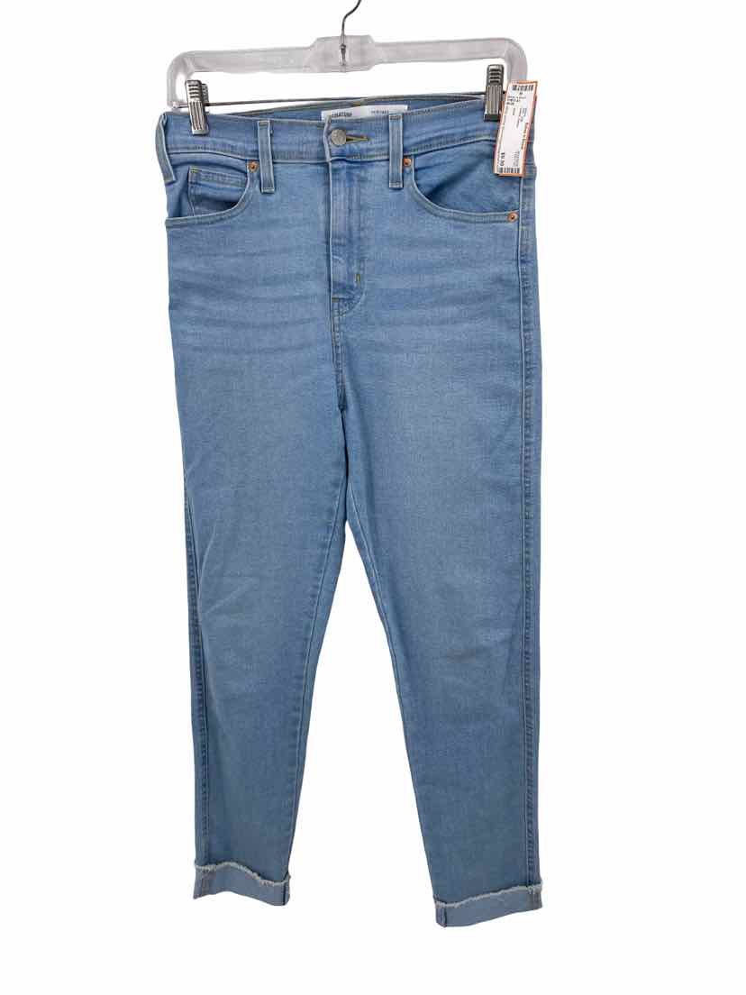 Levis Ladies Size 2/26 Jeans