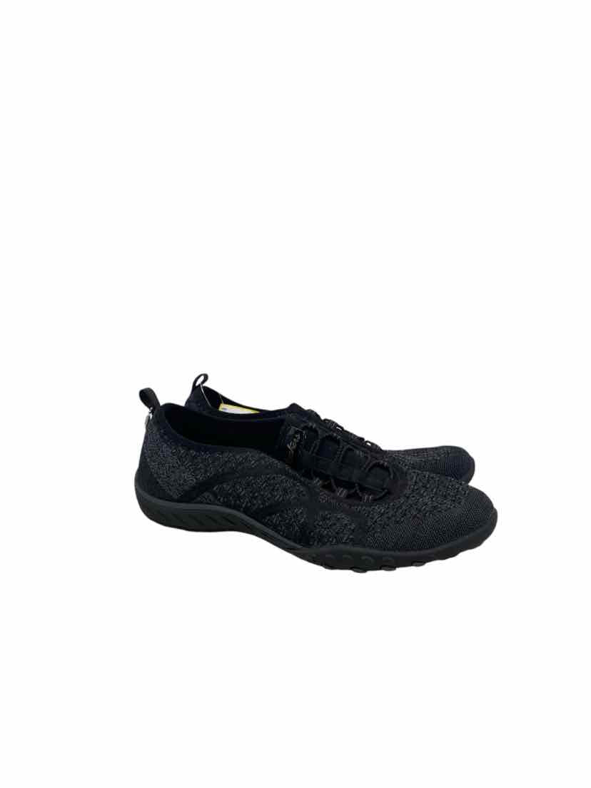 Sketchers Ladies Size 8 Shoes