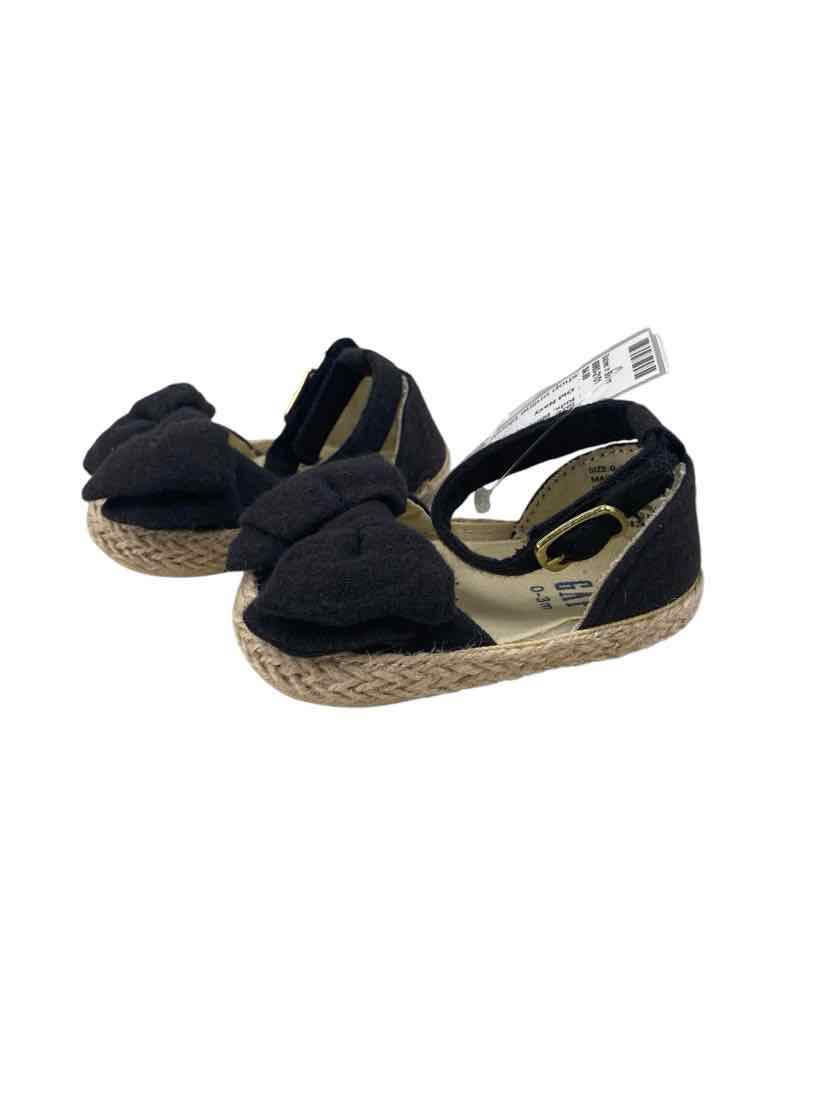 Old Navy Kids Size 0-3m Shoes