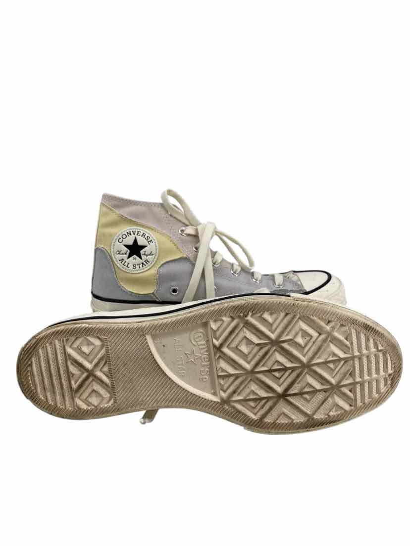 Converse Ladies Size 8 Shoes