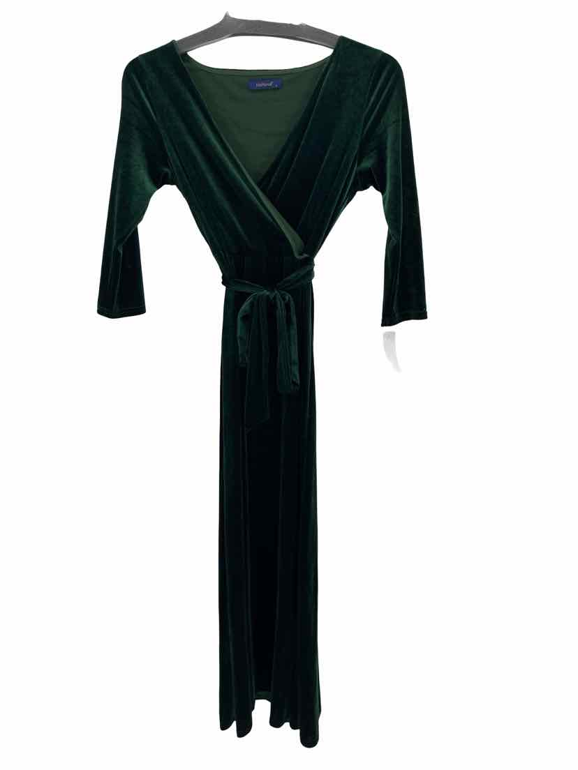 ins nova Ladies Size Small Dress