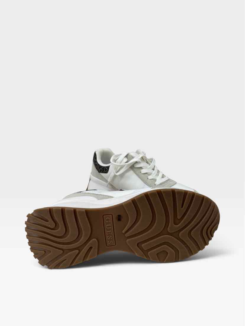 Guess Ladies Size 8.5 Shoes