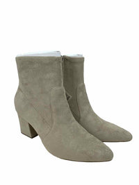 Amazon Essentials Ladies Size 9.5 NEW Boots