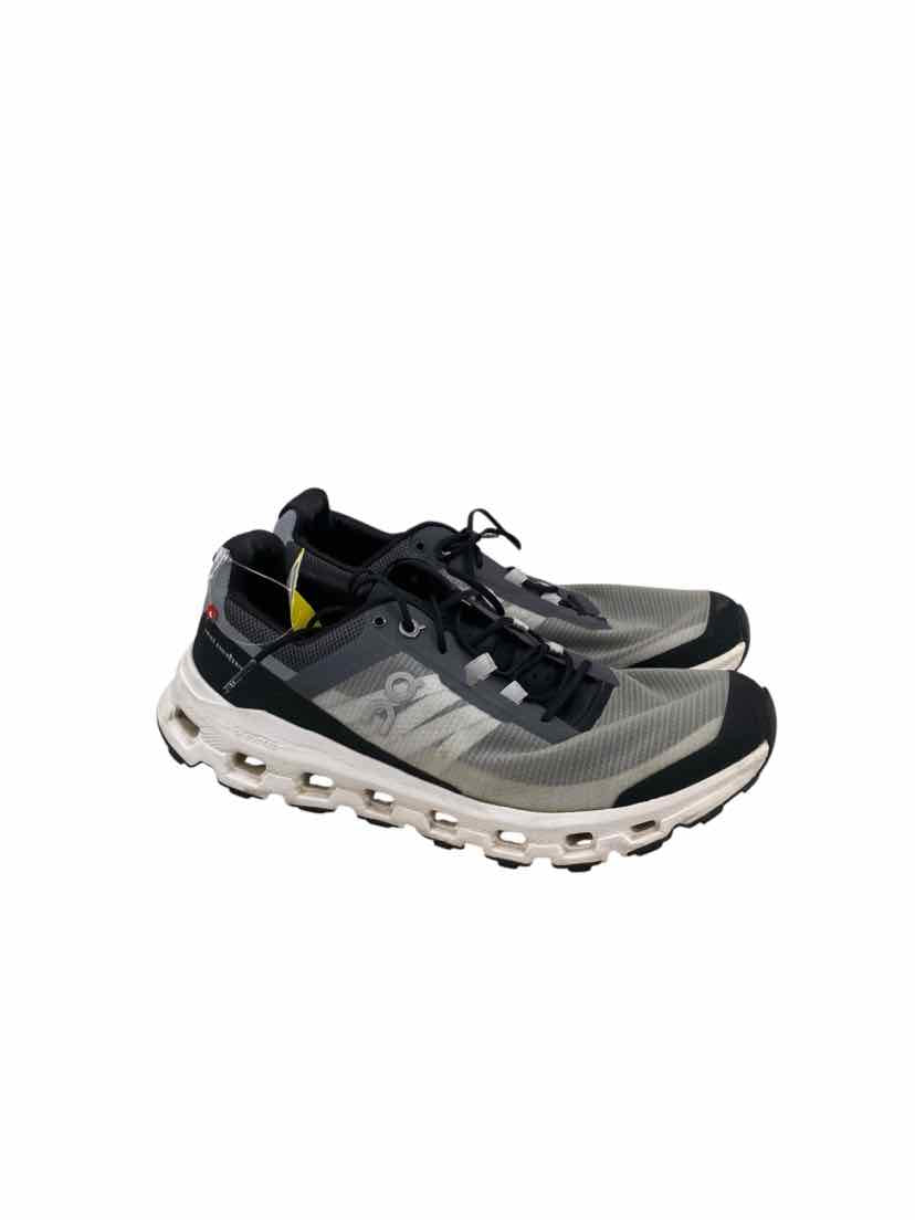 On Cloud Ladies Size 8.5 Shoes