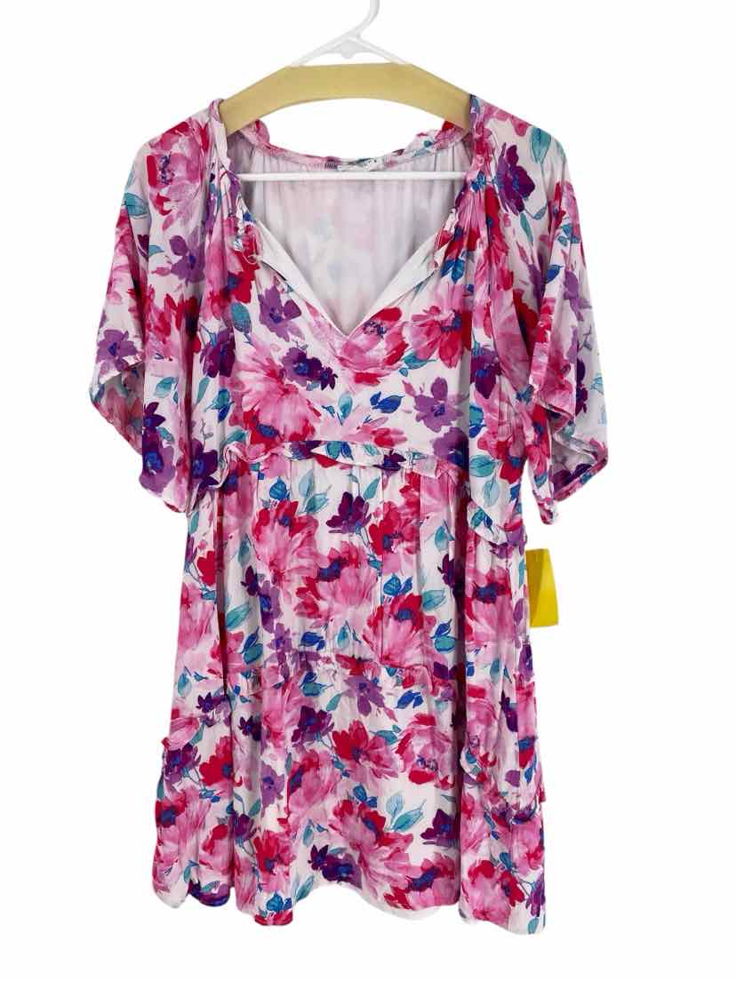 Emily Wonder Ladies Size Medium Dress