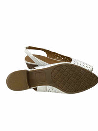 White Mountain Ladies Size 7.5 Shoes