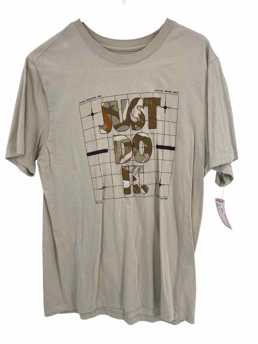 Nike Men's Size M Shirt