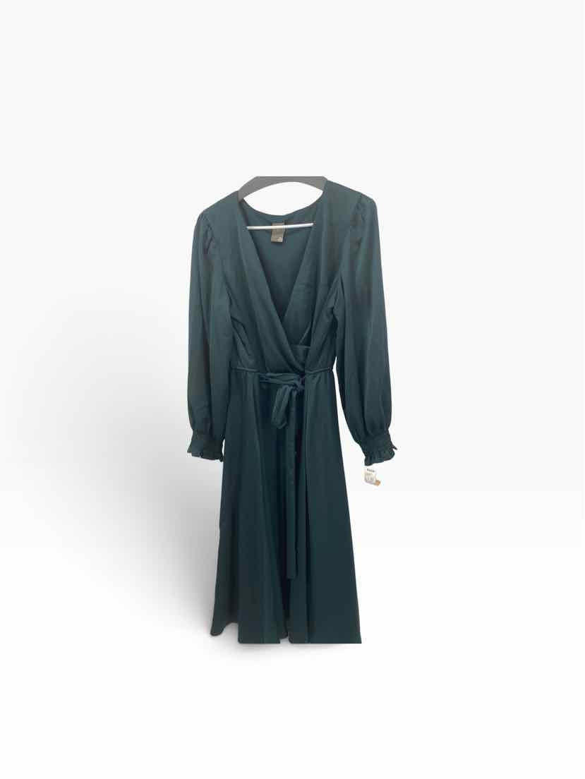 Taylor Ladies Size 14 Dress