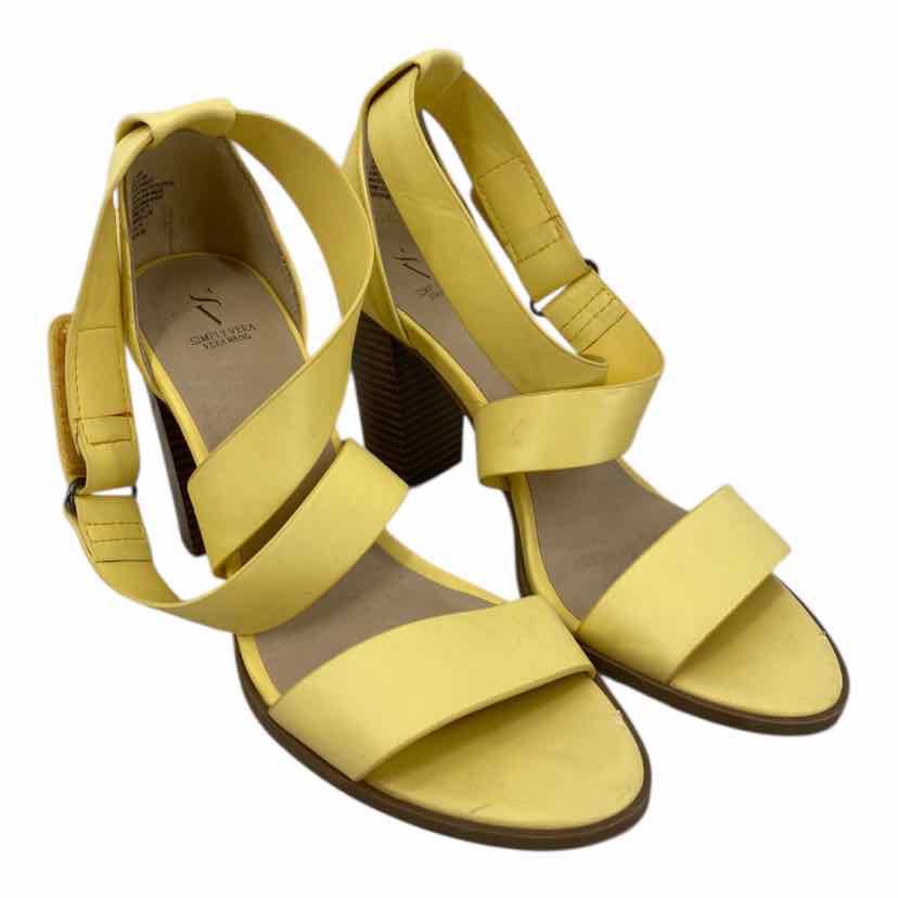 Simply Vera Ladies Size 7 Shoes
