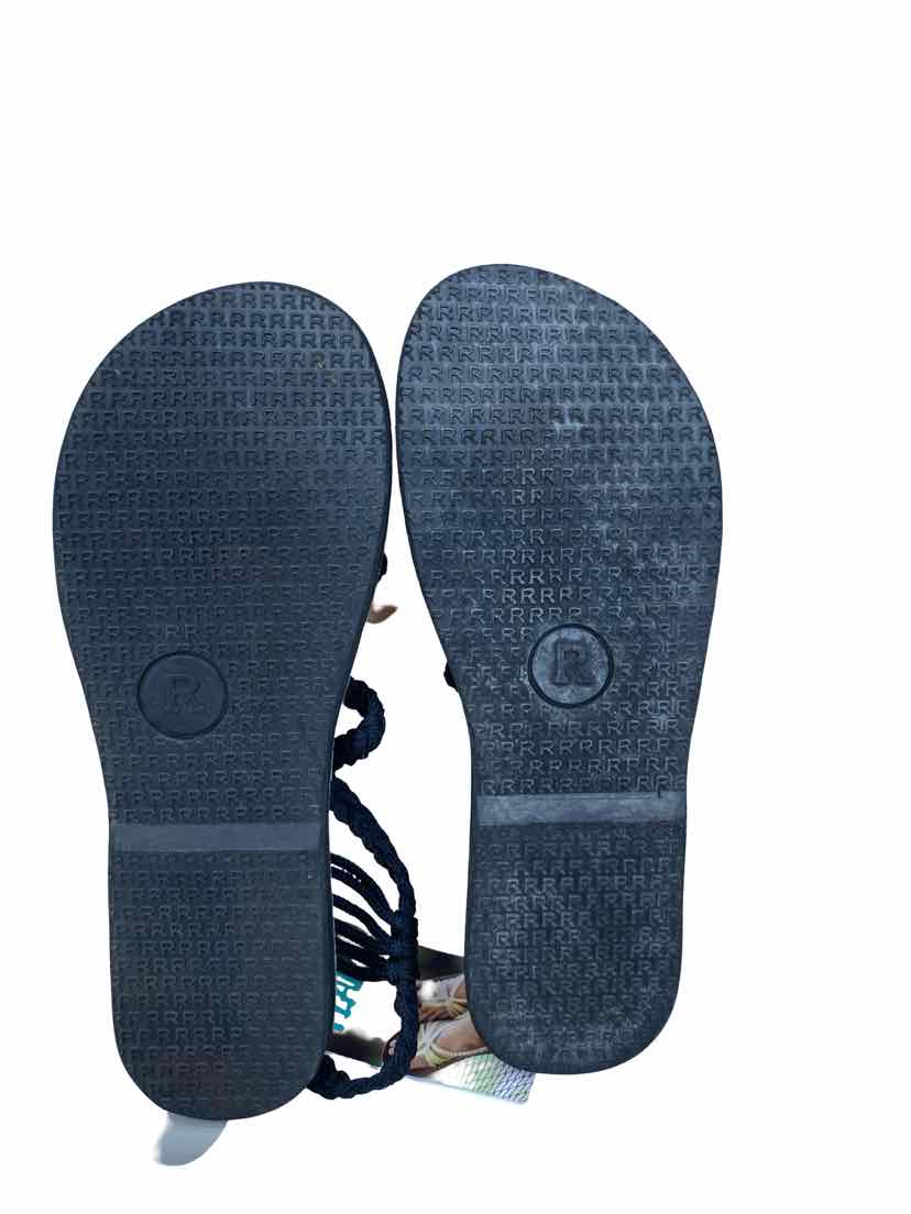 Plaka Ladies Size 5 NEW Shoes