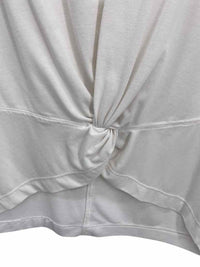 Ladies Athleta Size M Shirt