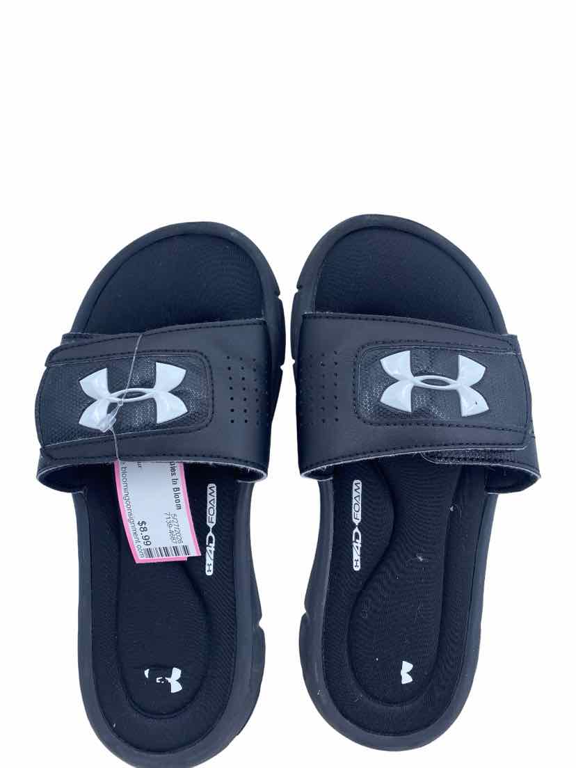 Under Armour Kids Size 4 Sandals