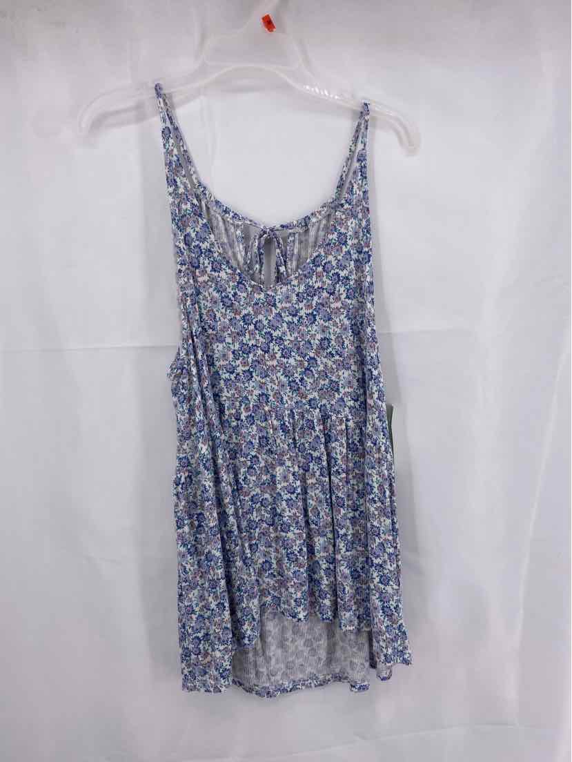 American Eagle Ladies Size M Shirt