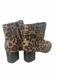 Ladies Size 8 NEW Boots
