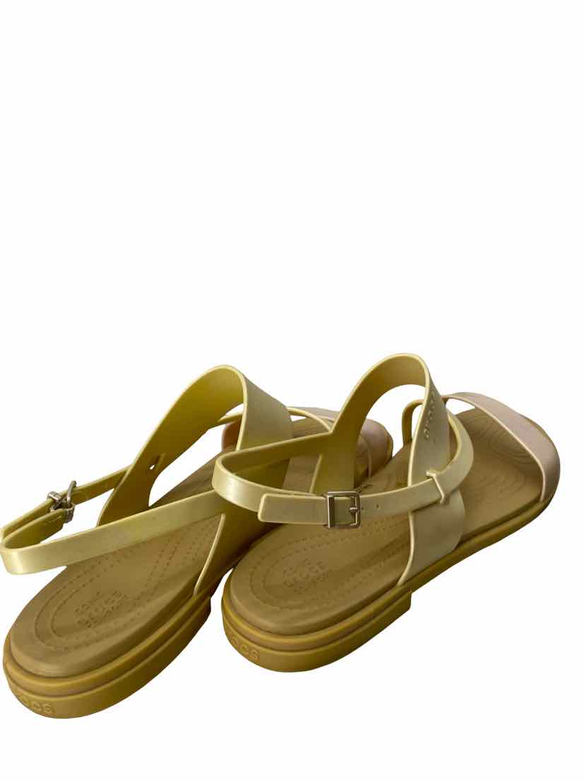 Crocs Ladies Size 11 Sandals