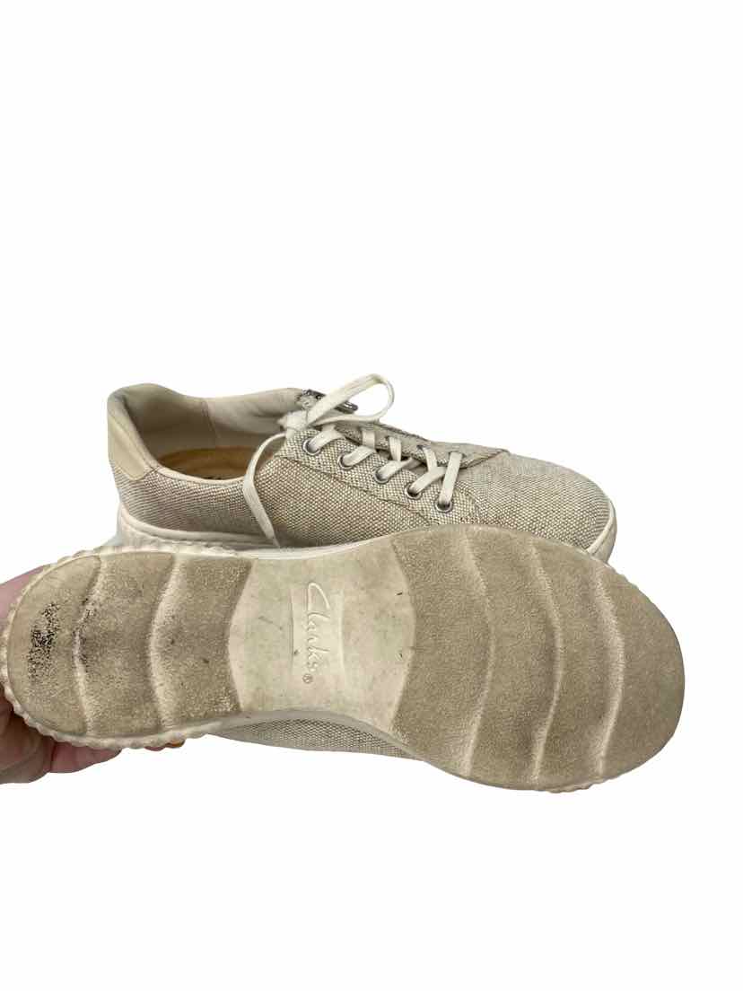 Clarks Ladies Size 6.5 Shoes