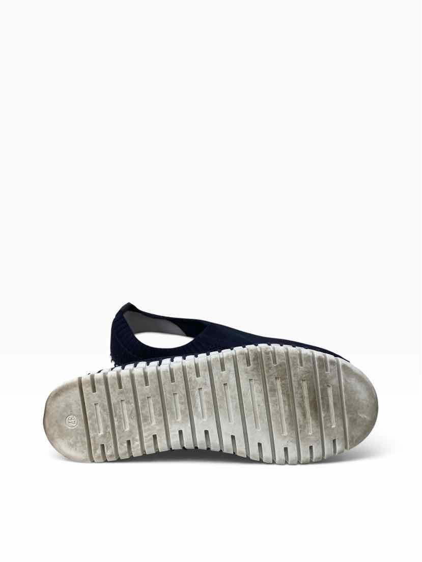 eric michael Ladies Size 37/6.5 Shoes