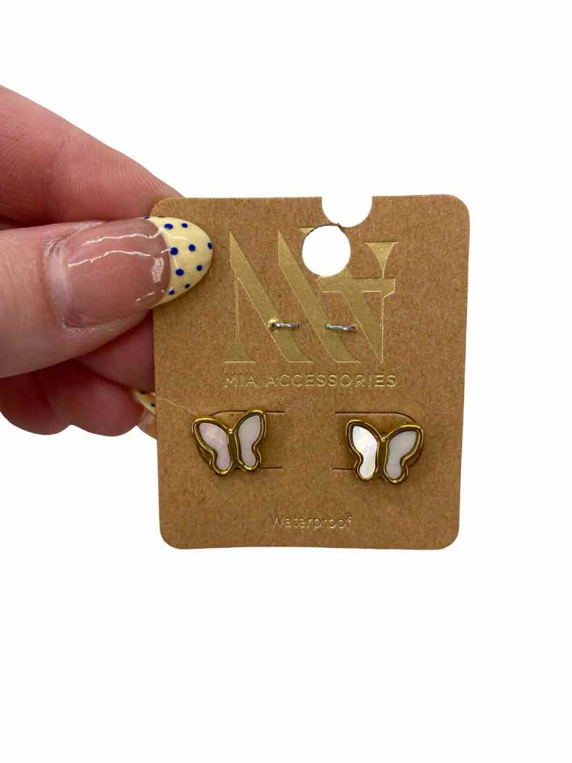 Mia Accessories NEW Earrings
