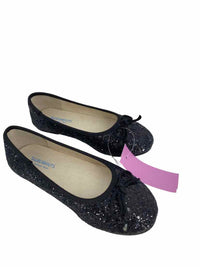There Abouts Kids Size 12 Shoes