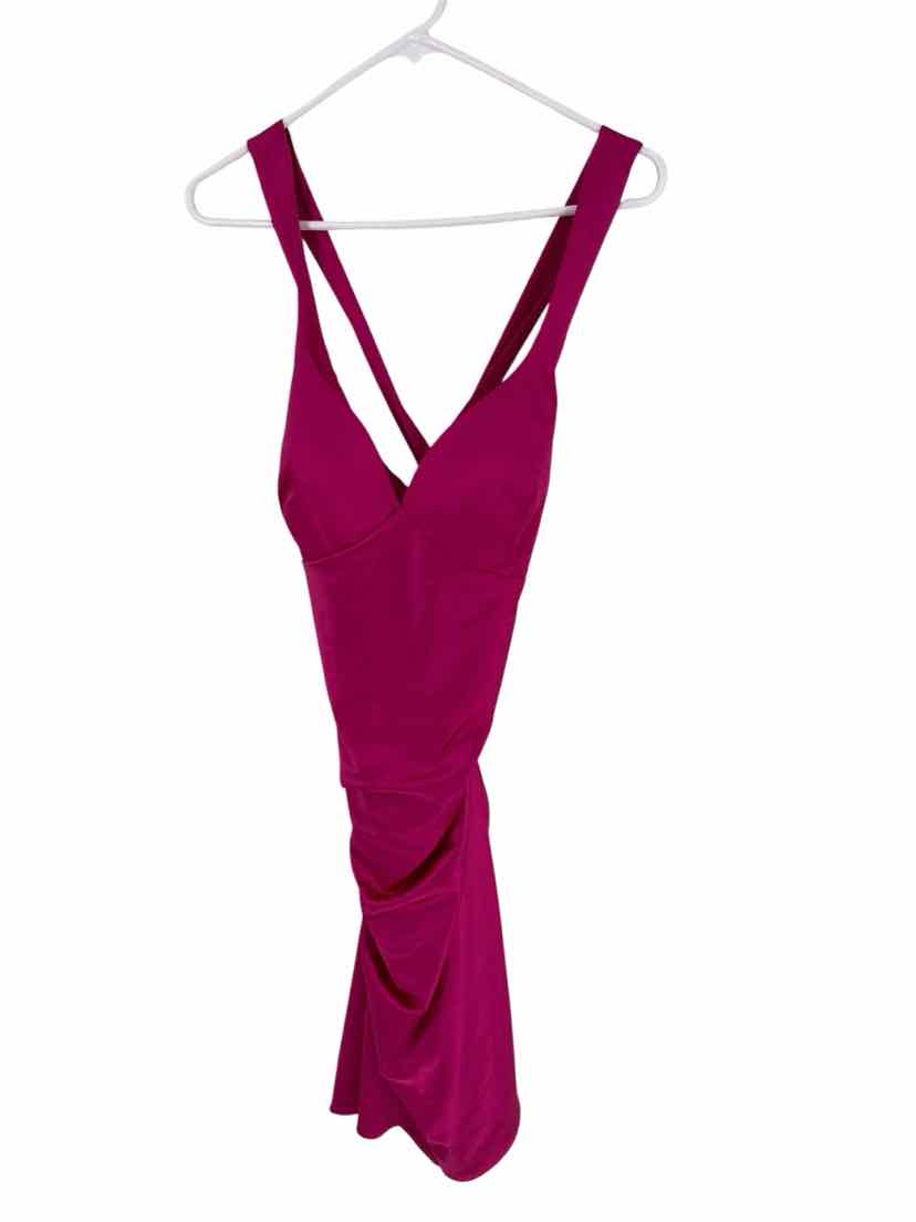 B. Darlin Ladies Size XL Dress