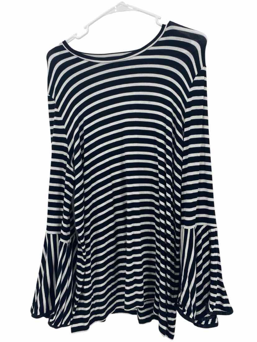 Maette Ladies Size XL Shirt