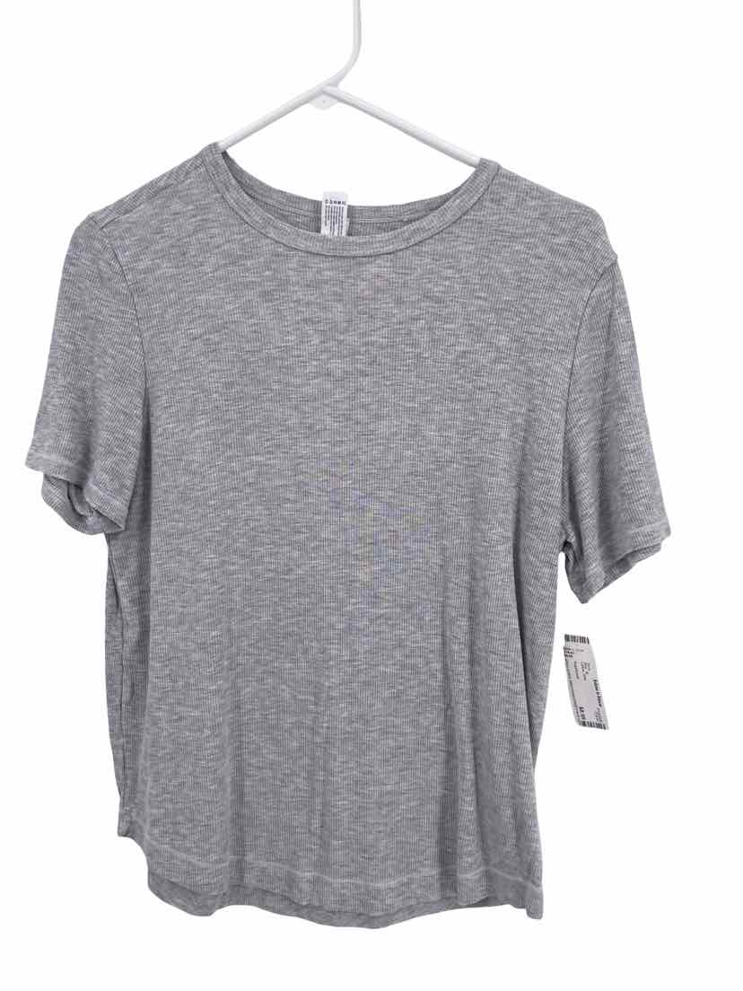 Yogalicious Ladies Size M Shirt