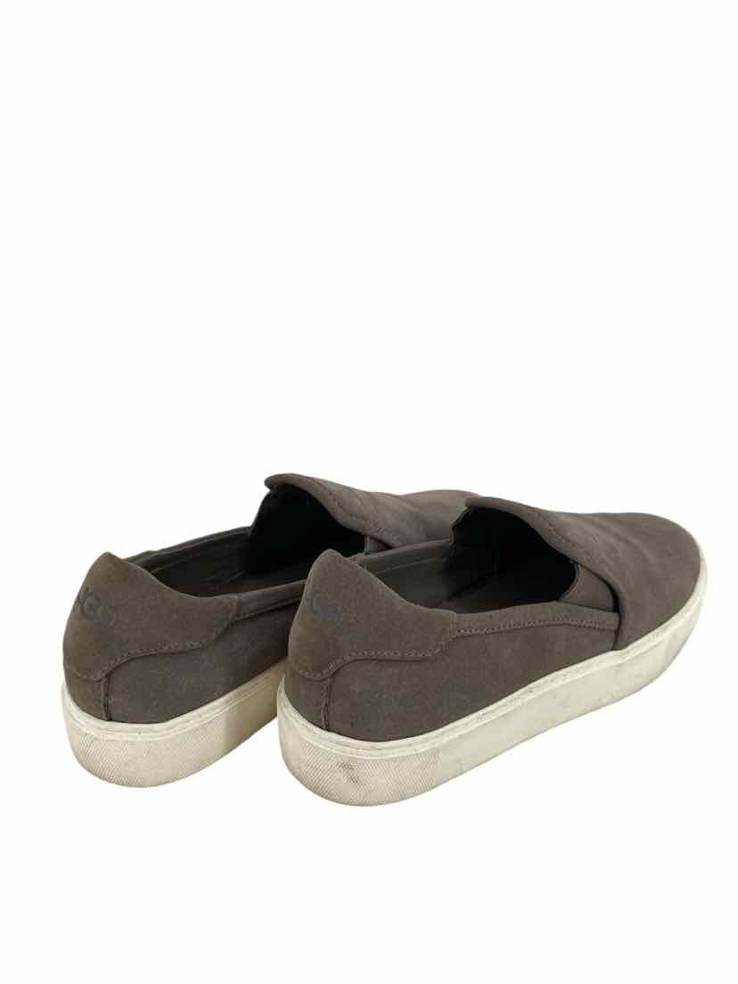 Ugg Ladies Size 8.5 Shoes