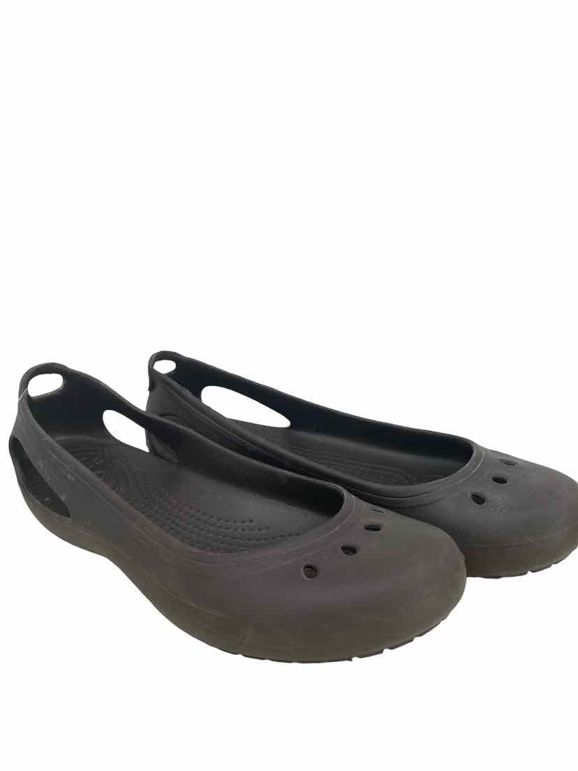 Crocs Ladies Size 8 Shoes