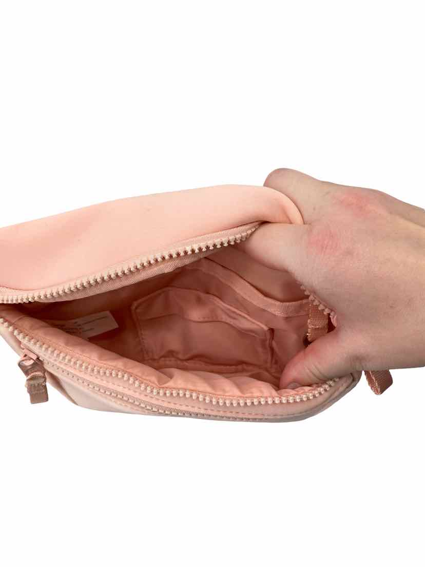 All in Motion Ladies NEW Belt Bag
